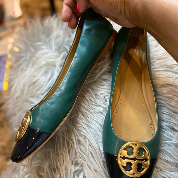 Tory Burch navy and green color block flats. Worn twice only. - Picture 11 of 12